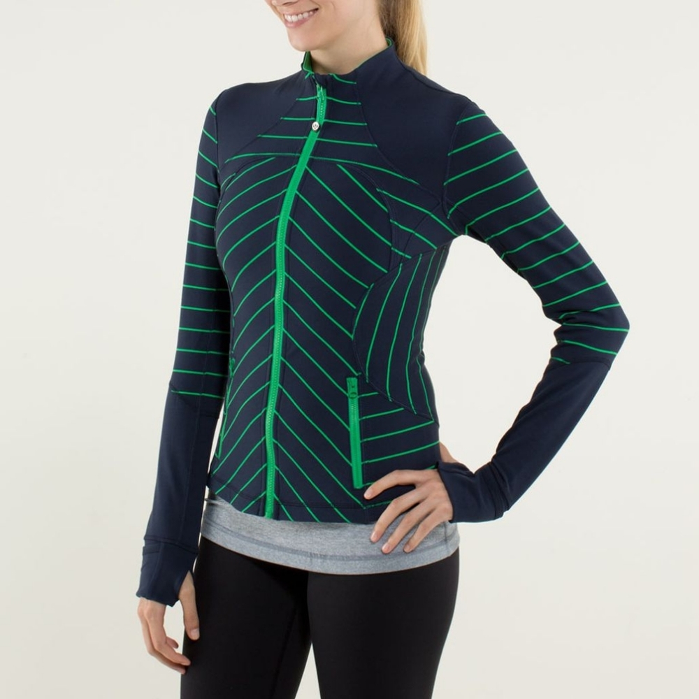 Lululemon Forme Jacket *Cuffins size 6